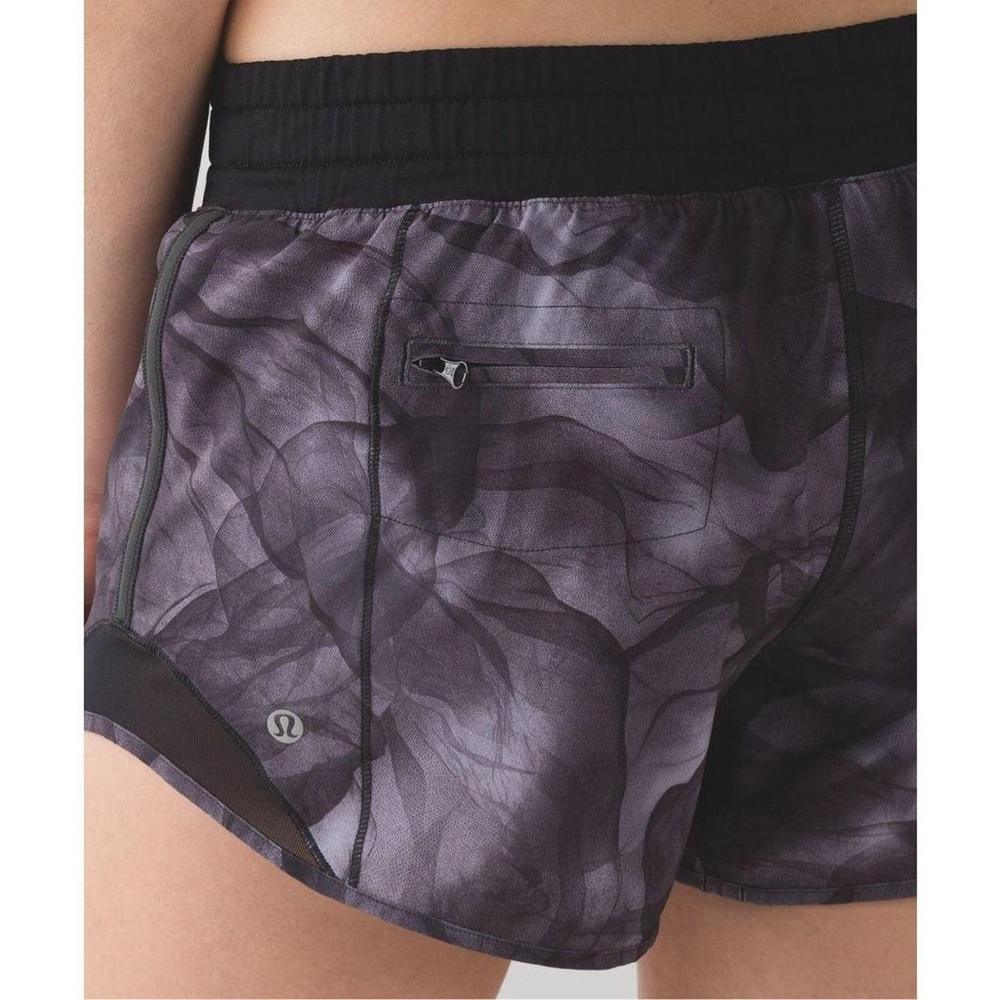 lululemon hotty hot shorts size 4